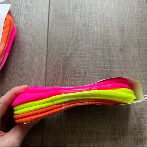 Lot of 2 Lululemon Power Stride No-Show Sock with Active Grip 3 Pack - Picture 5 of 7